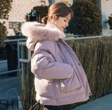 面包服是羽絨服嗎？面包服和羽絨服的區(qū)別