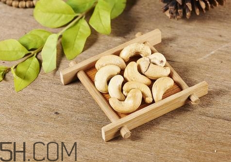 腰果是發(fā)物嗎？腰果有補(bǔ)腎的功效嗎