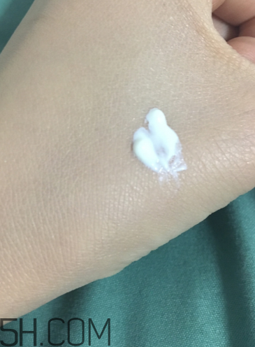 薇諾娜防曬霜需要卸妝嗎？薇諾娜防曬霜使用方法