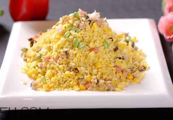 蛋炒飯什么時候放蛋？蛋炒飯什么時候放鹽