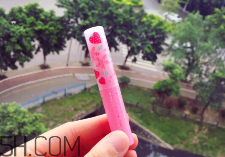 mistine變色草莓唇膏好用嗎？mistine變色草莓唇膏多少錢？