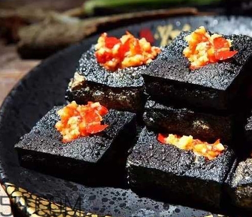 炸臭豆腐的汁怎么調(diào)？正宗臭豆腐制作方法