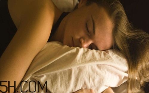 整晚睡不著怎么辦？如何快速進入睡眠狀態(tài)？