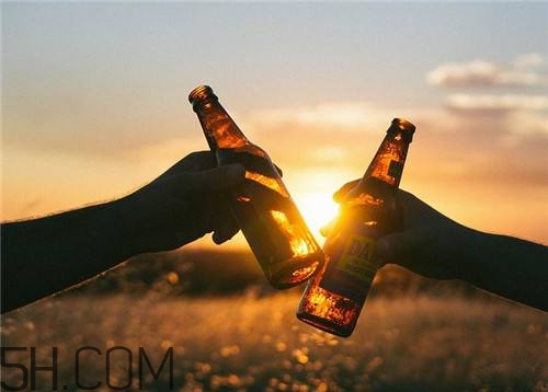 什么時候喝藥酒比較好？喝藥酒有什么禁忌？