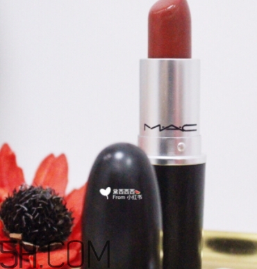 mac小辣椒適合黃皮嗎？mac小辣椒口紅顯白嗎？
