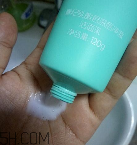 春紀(jì)洗面奶好用嗎？春紀(jì)潔面乳評測