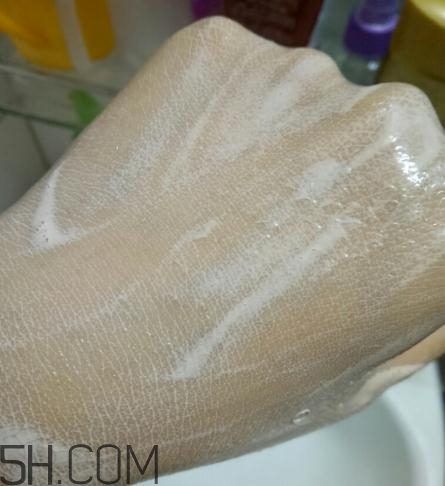 春紀(jì)洗面奶好用嗎？春紀(jì)潔面乳評測