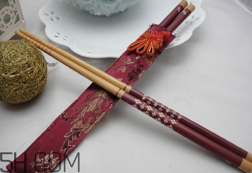 筷子用什么材質(zhì)最好？多久換一次筷子？