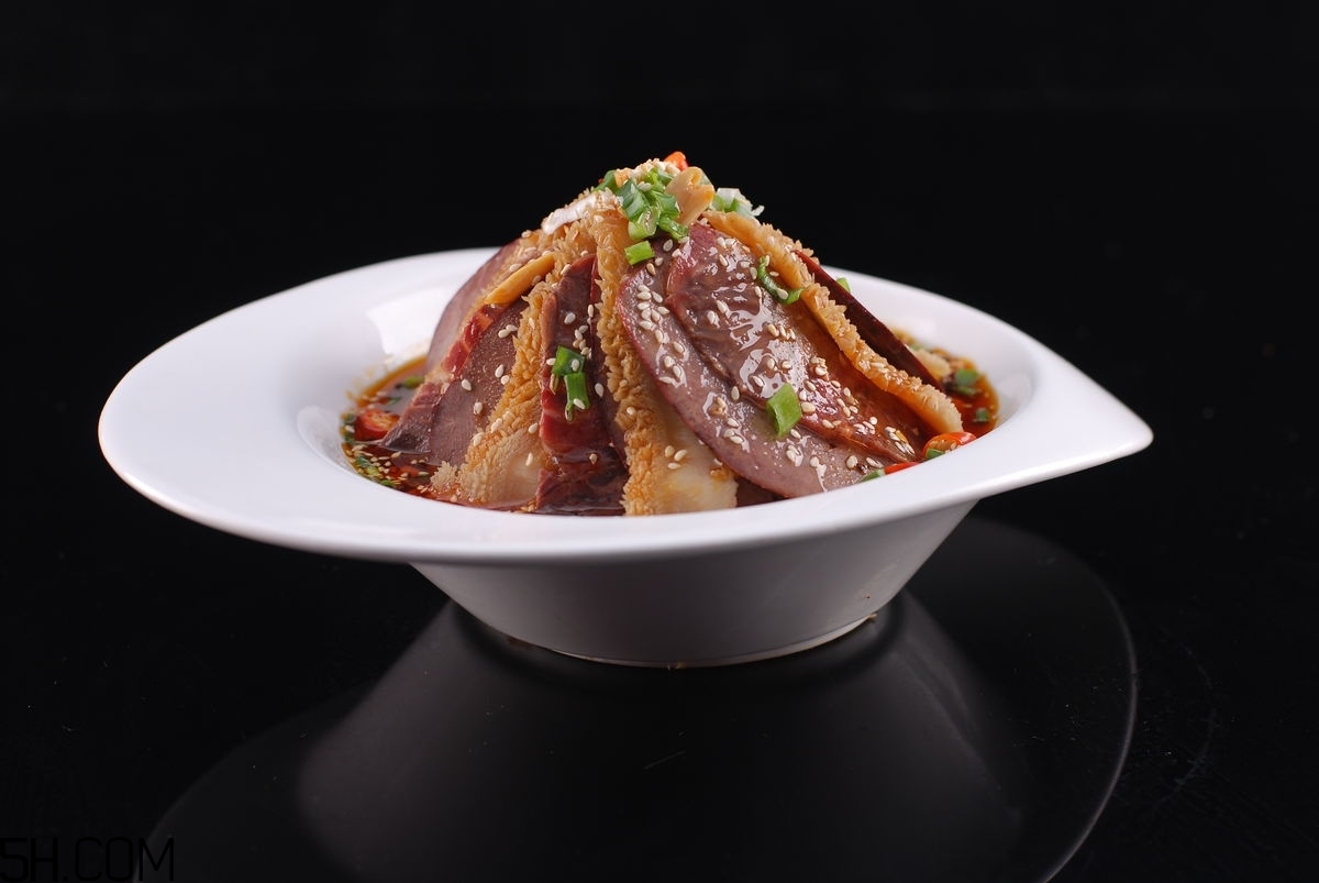 夫妻肺片用英文怎么說？為什么叫夫妻肺片？