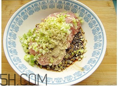蓮藕可以和豆腐一起吃嗎？蓮藕和豆腐一起吃有什么好處？