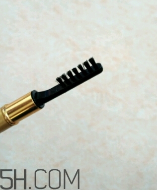 歐蒙睫毛膏和火烈鳥哪個好?歐蒙睫毛膏好用嗎？