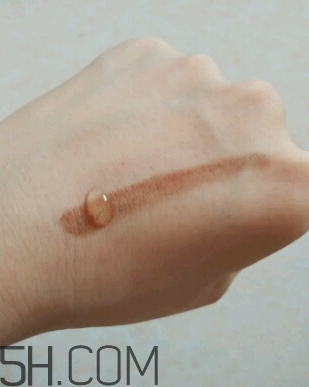 歐蒙睫毛膏和火烈鳥哪個好?歐蒙睫毛膏好用嗎？