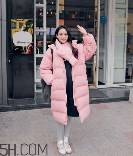 粉色棉服怎么搭配？粉色棉衣搭配圖片