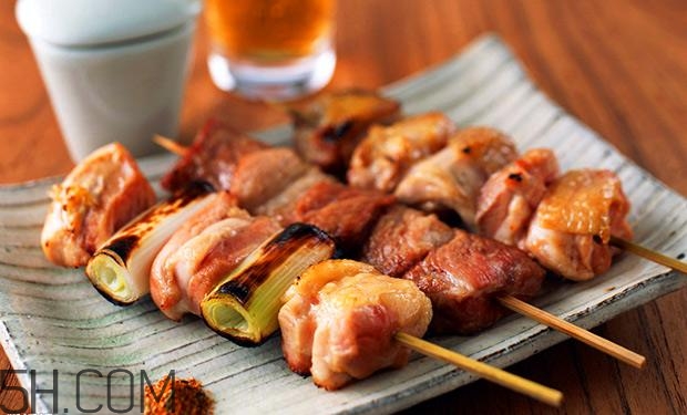 常吃烤肉有什么危害？吃烤肉應(yīng)該注意什么？