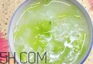 喝咖啡臉上會(huì)長(zhǎng)斑嗎？喝咖啡臉上長(zhǎng)斑了怎么回事？
