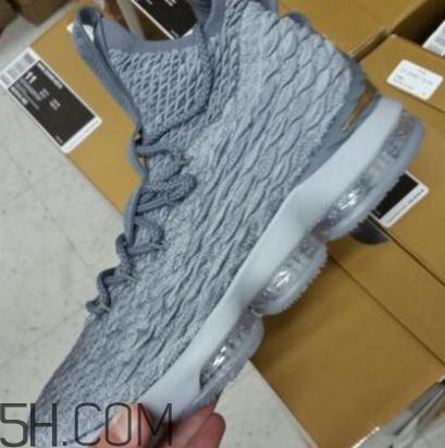 nike lebron 15 city edition發(fā)售時間_多少錢？