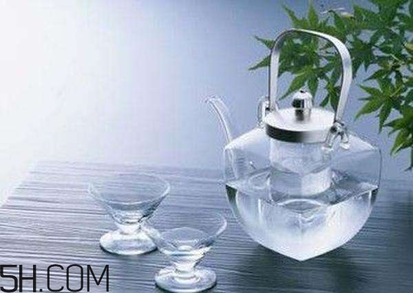 喝水有哪些禁忌？哪些水是不能喝的？