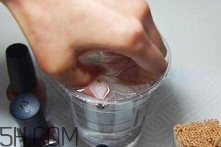 水染美甲用的什么指甲油？2018秋冬美甲最新款圖片