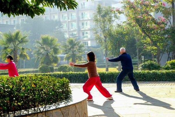 冬季應(yīng)該怎么晨練？冬季晨練的注意事項有哪些？