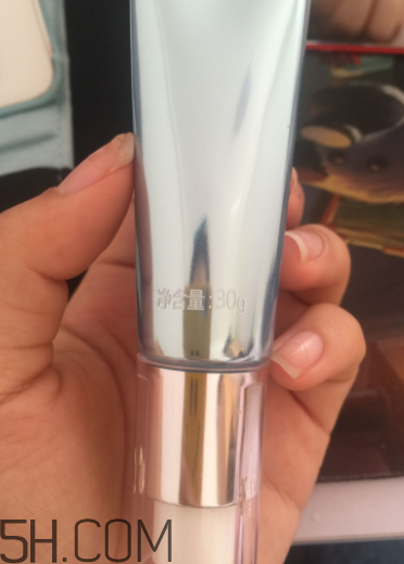 京潤珍珠妝前乳怎么樣？京潤珍珠妝前乳好用嗎？