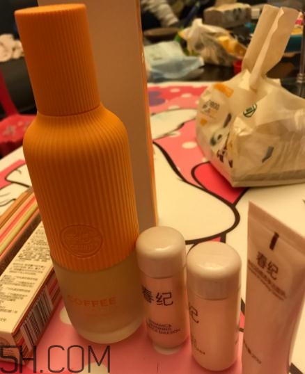 春紀咖啡煥膚菁華露好用嗎？春紀咖啡煥膚菁華露評測