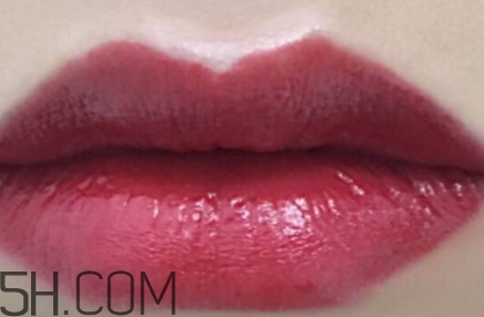 mac brave red是什么紅？mac brave red試色