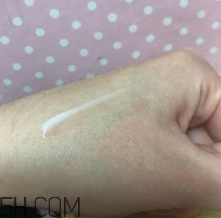 春紀(jì)咖啡醒膚緊致乳好用嗎？春紀(jì)咖啡醒膚緊致乳評(píng)測(cè)