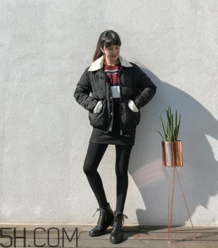 棉服搭配短裙好看嗎？棉襖搭配短裙圖片