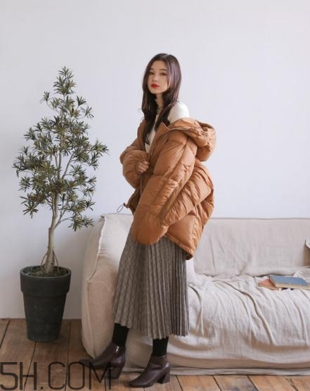 棉服搭配長裙好看嗎？棉襖搭配長裙圖片