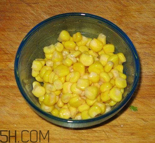 畸形果蔬營養(yǎng)價值更高？畸形果蔬是什么原因引起的？