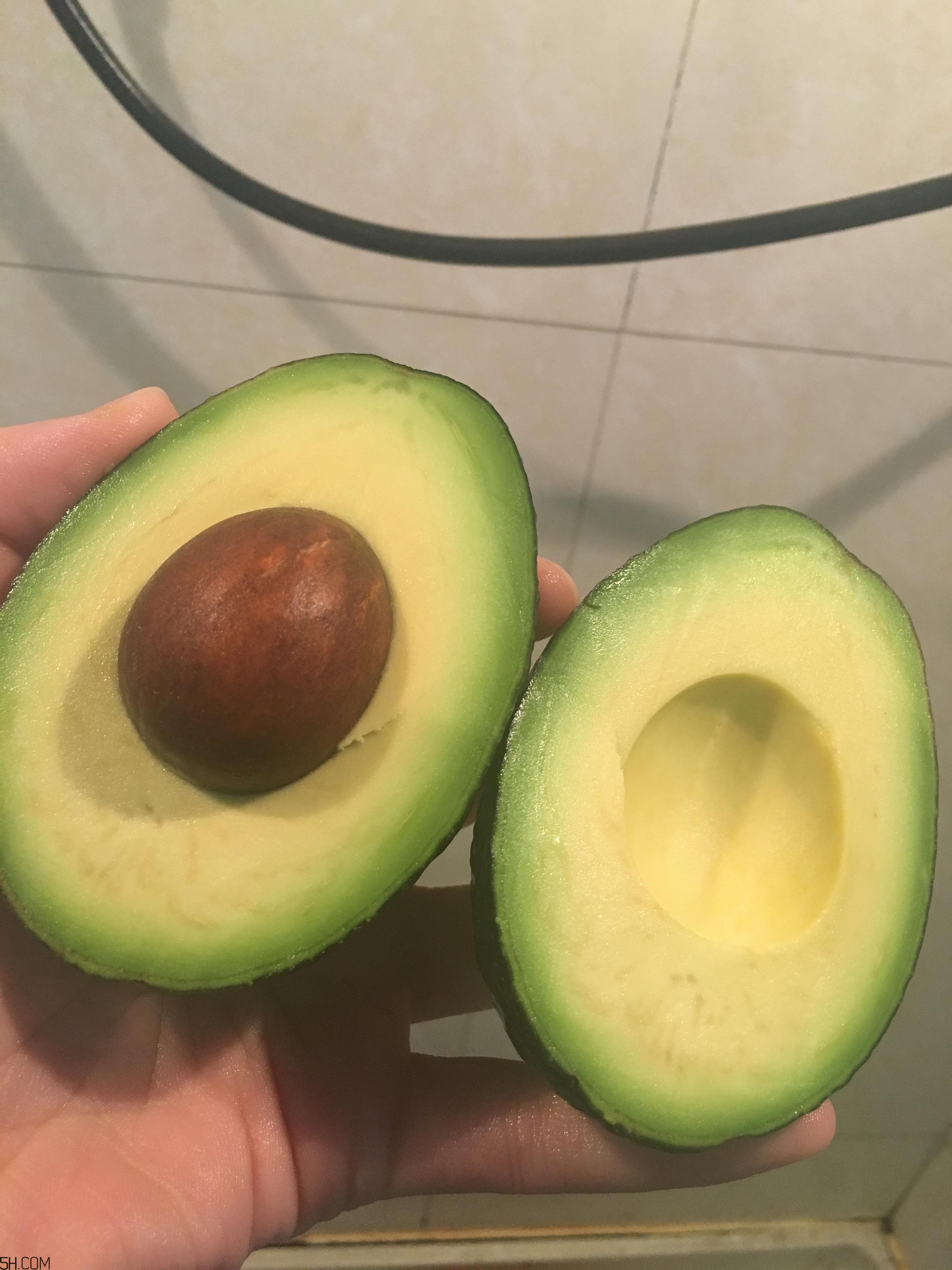 孕婦可以喝牛油果奶昔嗎？孕婦喝牛油果奶昔的好處？