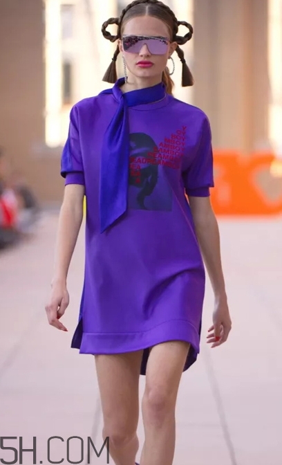 紫外光色衣服怎么搭配？紫外光色衣服搭配什么顏色