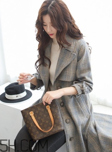 2018流行什么衣服？2018流行衣服搭配