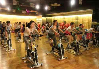 動(dòng)感單車主要練的是什么？動(dòng)感單車練多長(zhǎng)時(shí)間減肥效果比較明顯？