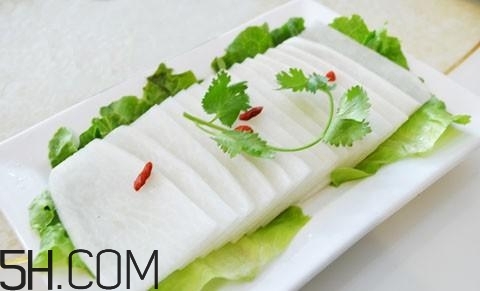 吃白蘿卜有哪些益處？白蘿卜的養(yǎng)生功效有哪些？