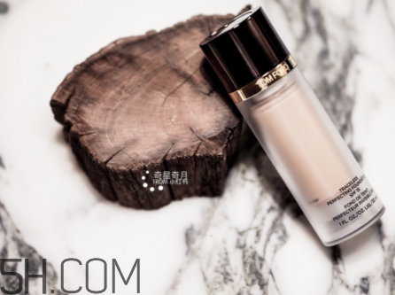 tom ford圓管粉底液怎么樣？tom ford圓管粉底液測(cè)評(píng)
