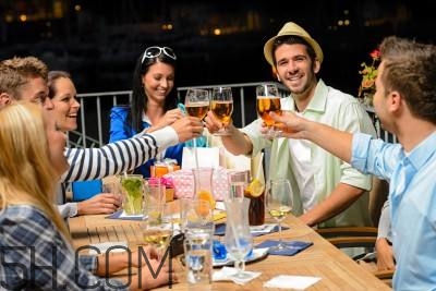導(dǎo)致結(jié)石的原因有哪些？哪些飲食習(xí)慣容易導(dǎo)致結(jié)石？