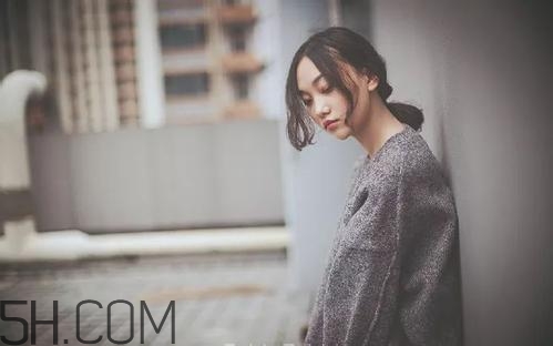 導(dǎo)致結(jié)石的原因有哪些？哪些飲食習(xí)慣容易導(dǎo)致結(jié)石？