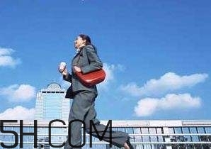 上班族怎么正確睡午覺(jué)？怎么正確的在公司睡午覺(jué)？