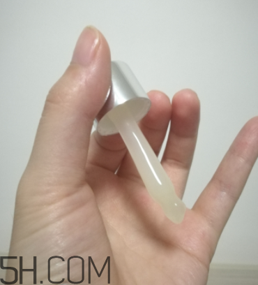 歐詩(shī)漫彈力眼霜含激素嗎？歐詩(shī)漫彈力眼霜適合孕婦嗎