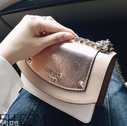guess包包質(zhì)量怎么樣？guess包包是皮的嗎？