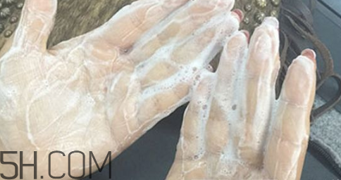 嘉娜寶酵素潔面粉怎么樣？嘉娜寶酵素潔面粉的副作用