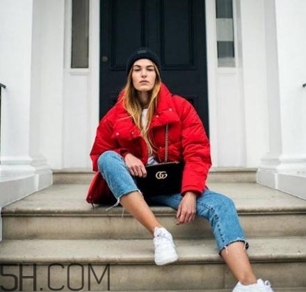 羽絨服充絨量標(biāo)準(zhǔn)多少？羽絨服充絨量越多越好嗎？