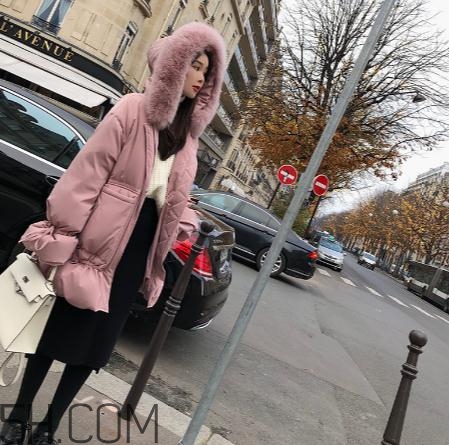 一般羽絨服充絨量是多少？羽絨服充絨量220克夠嗎？