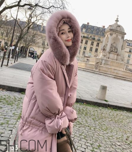 羽絨服充絨量和含絨量什么區(qū)別？羽絨服充絨量多少暖和？