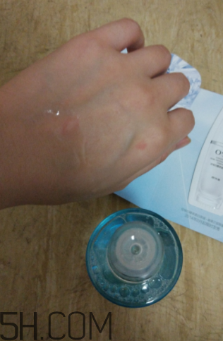 歐詩(shī)漫水氧瞬透水是爽膚水嗎？歐詩(shī)漫水氧瞬透水怎么用