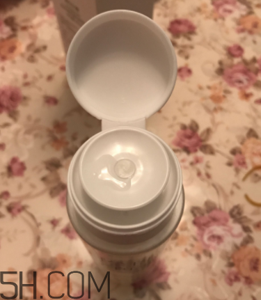 歐詩漫卸妝水辣眼睛嗎？歐詩漫卸妝水評測