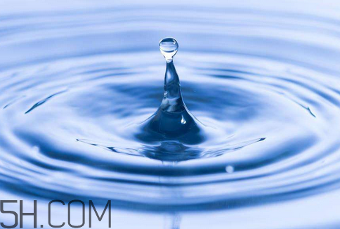雙氧水會腐蝕銀耳釘嗎？雙氧水會腐蝕木板嗎？