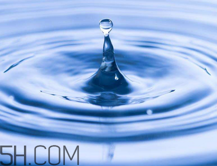 雙氧水會(huì)痛嗎？雙氧水會(huì)和什么反應(yīng)？