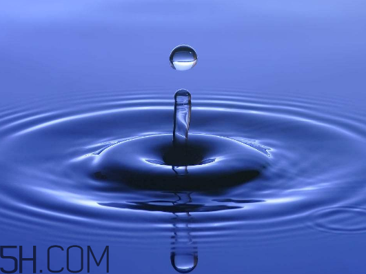 雙氧水能治牛皮癬嗎？雙氧水能去除血漬嗎？